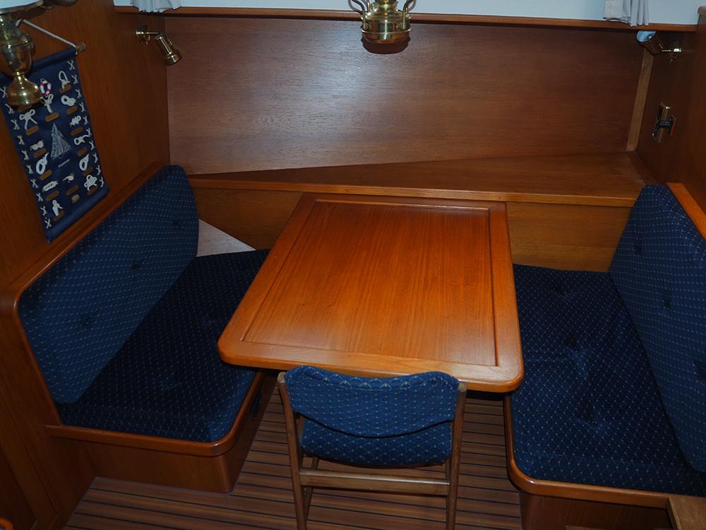 Cabin en avant, H&eacute;bergements